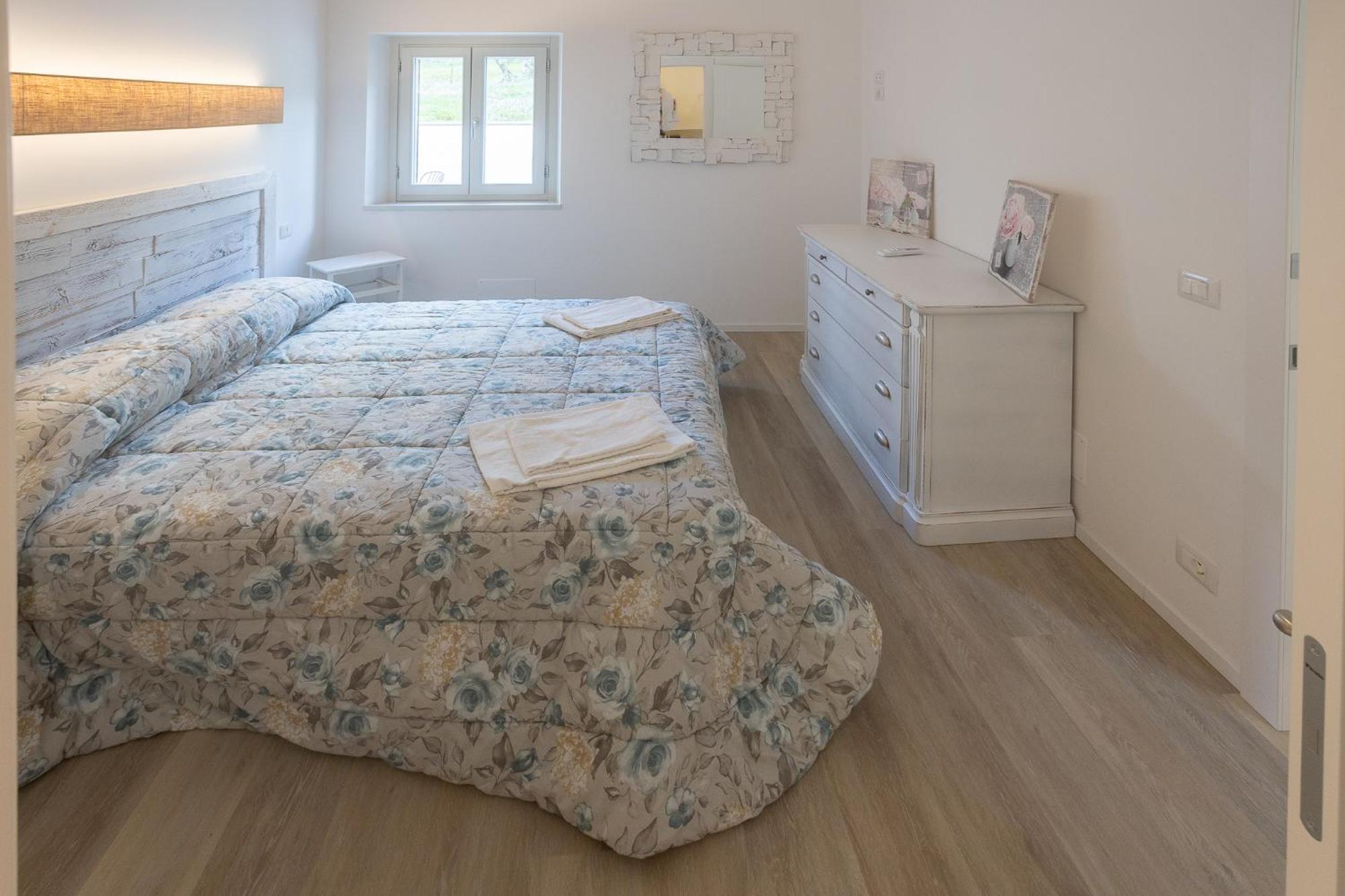 Lombardi Rita - Colle S. Martino Apartment Assisi Bagian luar foto