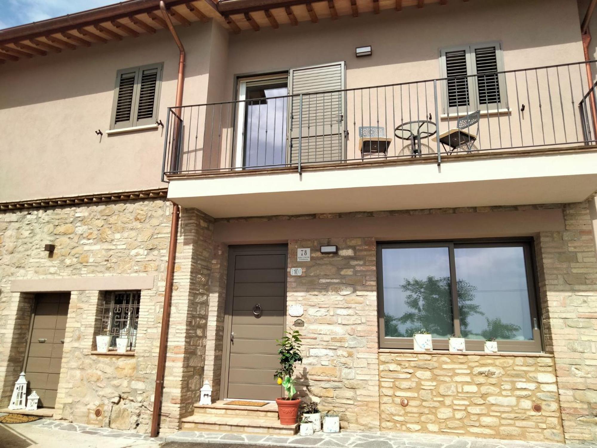 Lombardi Rita - Colle S. Martino Apartment Assisi Bagian luar foto